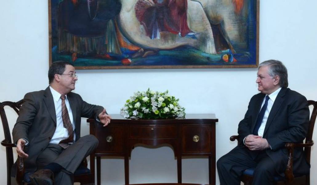 ea07f31bc89b6af80c2c9893f033ecc8