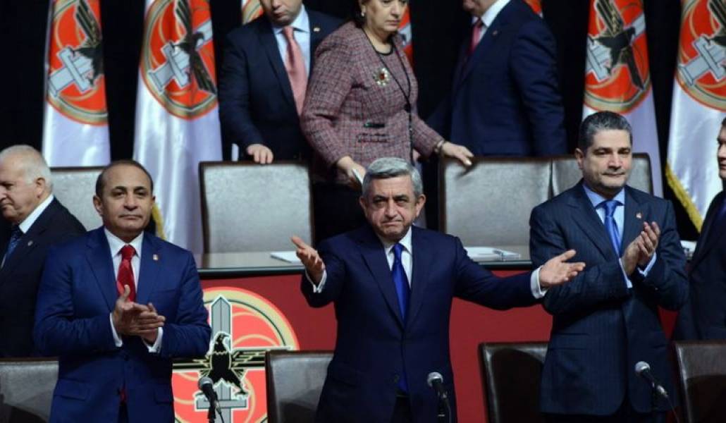 9785aaca292513ee5aeac9402ef94261