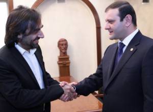 Тарон Маргарян принял  Андре Манукяна