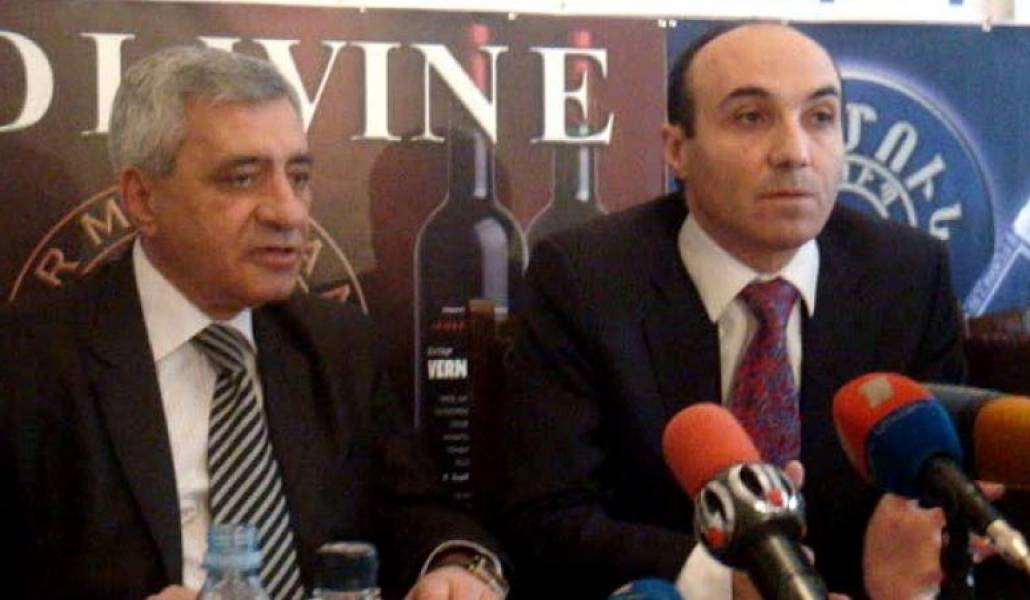 b6e542ad31d80e1aa642f5fa354c1e29