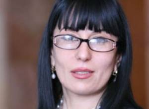 Наира Зограбян спросила в Страсбурге