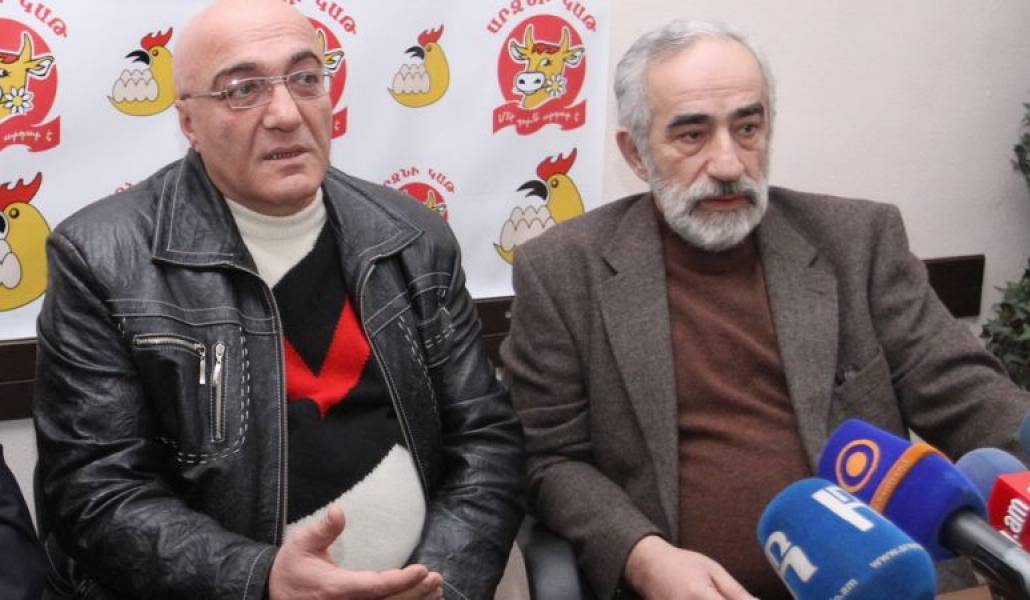 27307a66792459570ed120e30d76cf8a