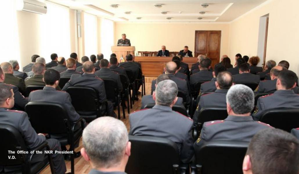 10ec030d66d8bc0e1b0b93edd067355c