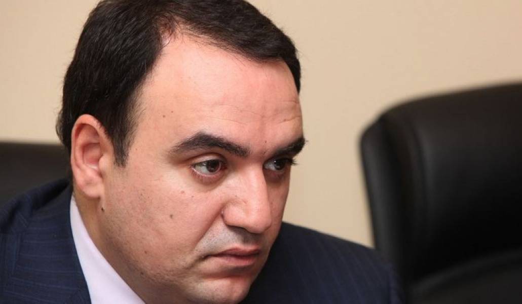 b9053fc4cd8f4b7d06b5825a9f7e0405