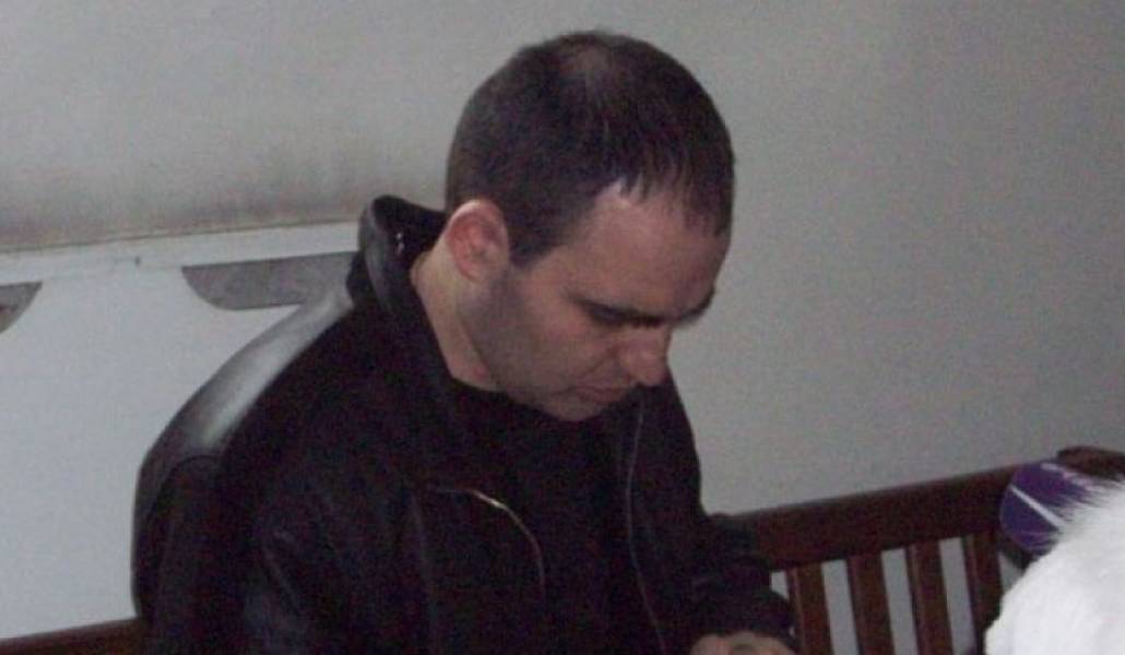 69c182a70929fddeb2e8ed4312b898dd