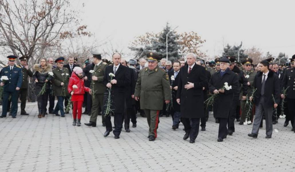 72b0202ac1c595c5ae9bb434df242a29