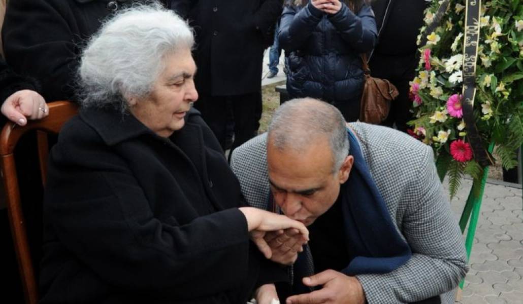 b3a9195cbaffb5f3b07028c0cd8e3bf4