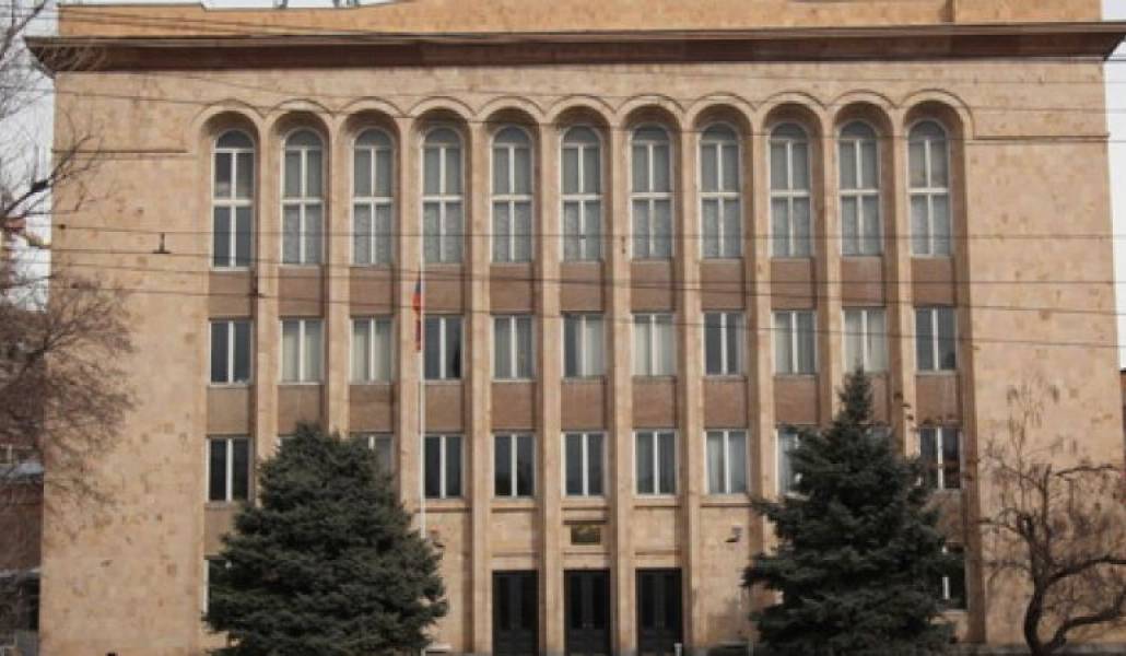 dbf47086681895a54e4a4d8c3cf4c7c3