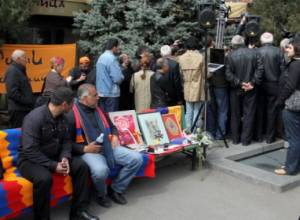 На площади Свободы не комментируют