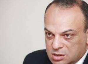 Откуда взялась душная атмосфера?