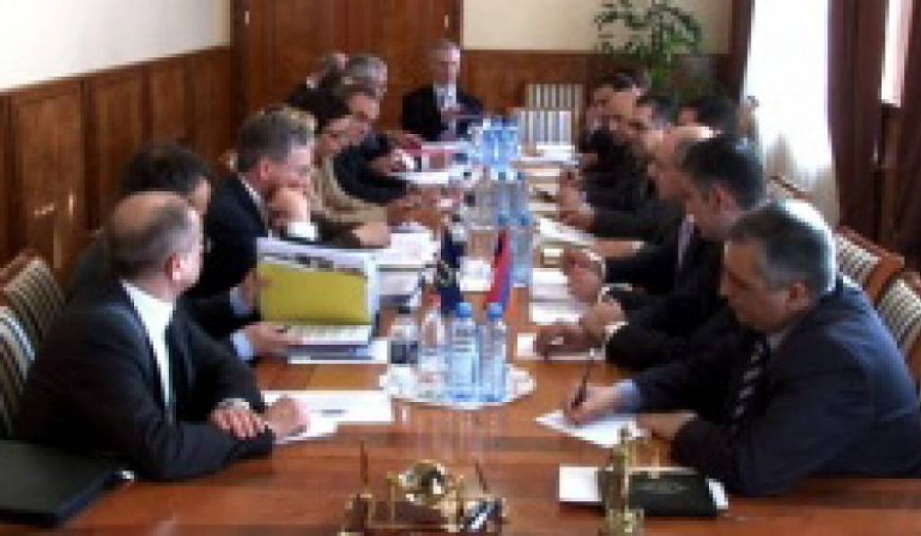 f548970c8401b044feed730c0fdc27c8