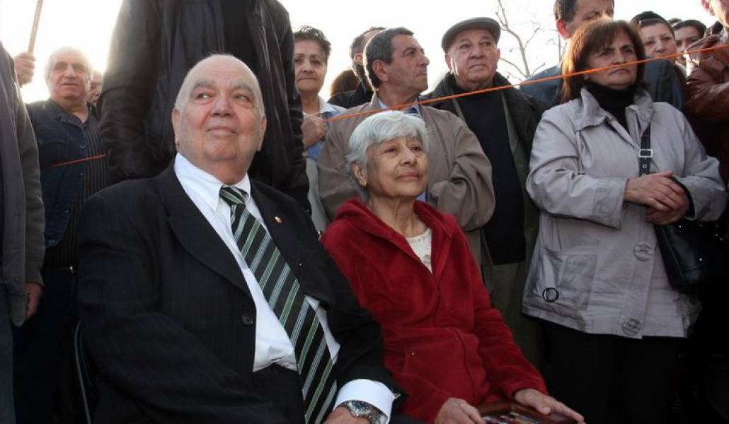 ee789a236913677f6b1fe71f35b21fa1