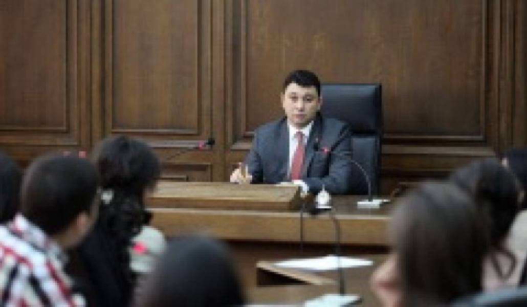 65f6dec381c842afdaabeab90b9894f3