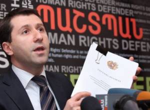 Я им не обязан