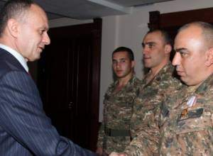 Наградили храбрых