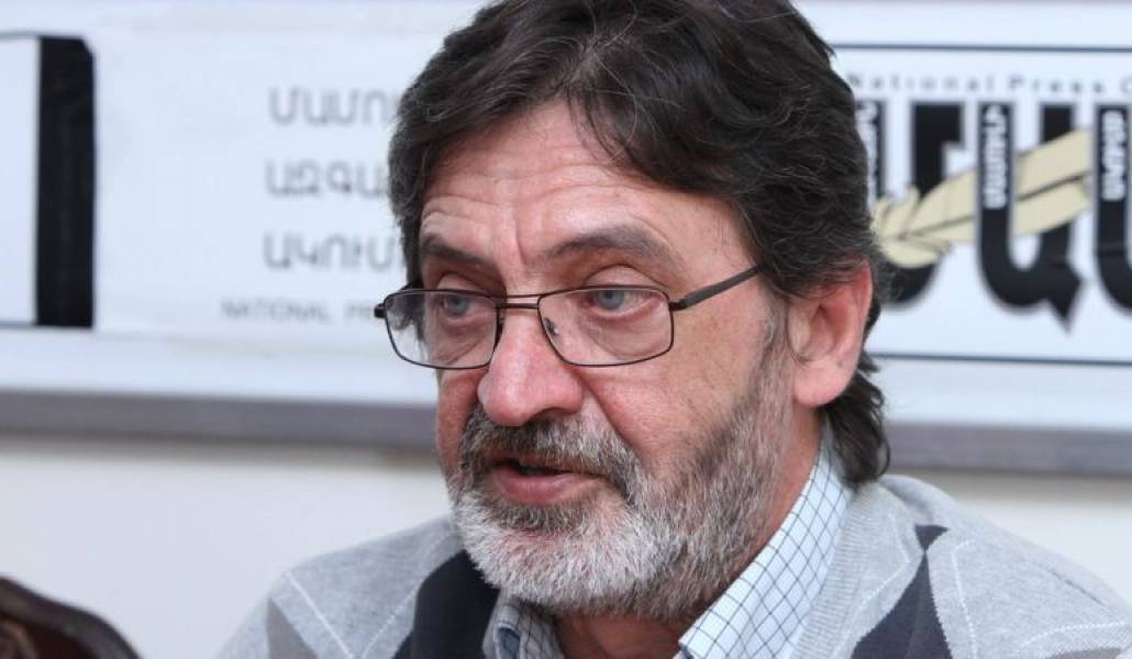 eac133c9adb5c8d8450d205708d992bb