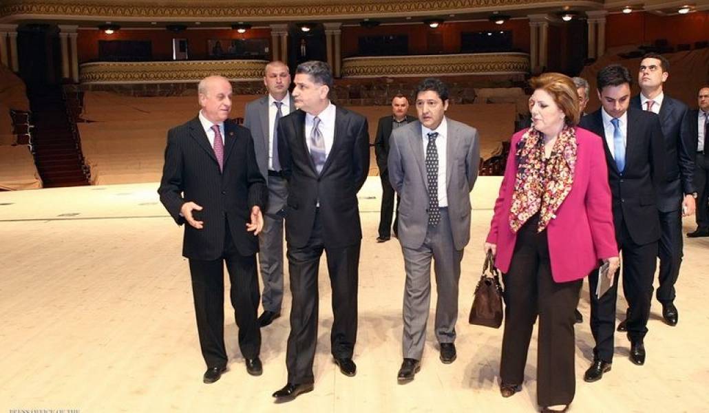 0dbbbd7edfc94dc4d6d90f12b69d7858