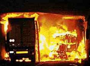 Загорелся трейлер, груженный коньяком