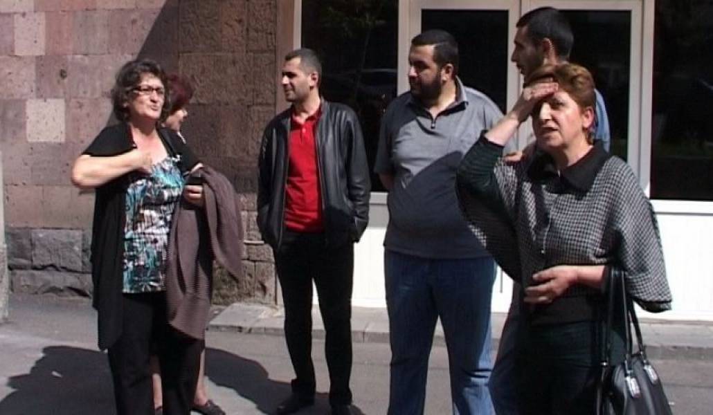 7f023fccc795ddda59679f31fdb73d93