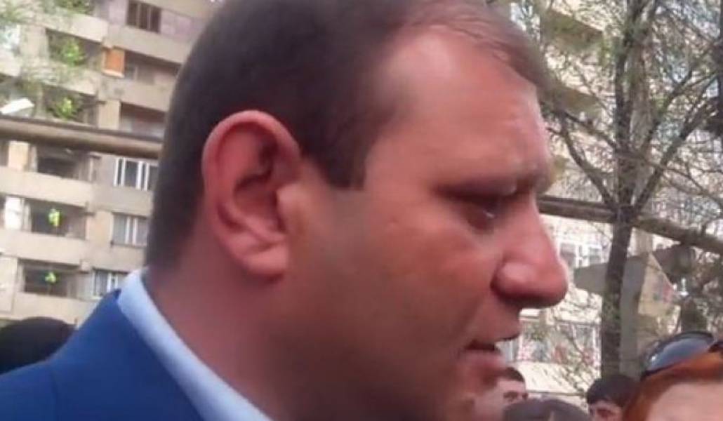 53728ae1c6af99c4467e2580798eed9b