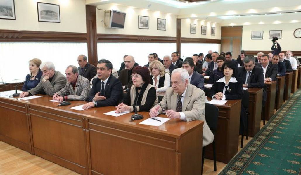 ec106be4a86551cf38047619de4e45ab