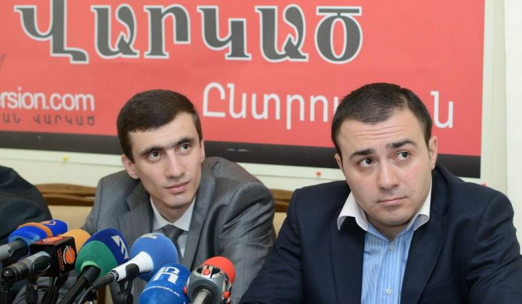 34b689c6053d23fa122bb3c2ae4eaf19