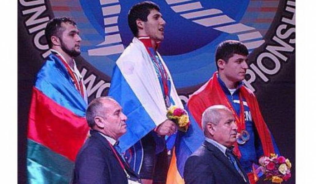 8cfcd7f00efef360b6b3533a871d8a3c