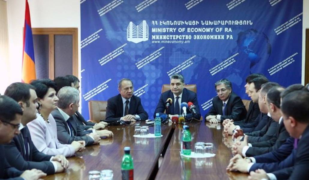 46dcd1e5a9834fcd937560fb552b408c