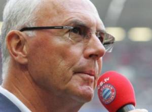 Франц Беккенбауэр выступил в поддержку борьбы