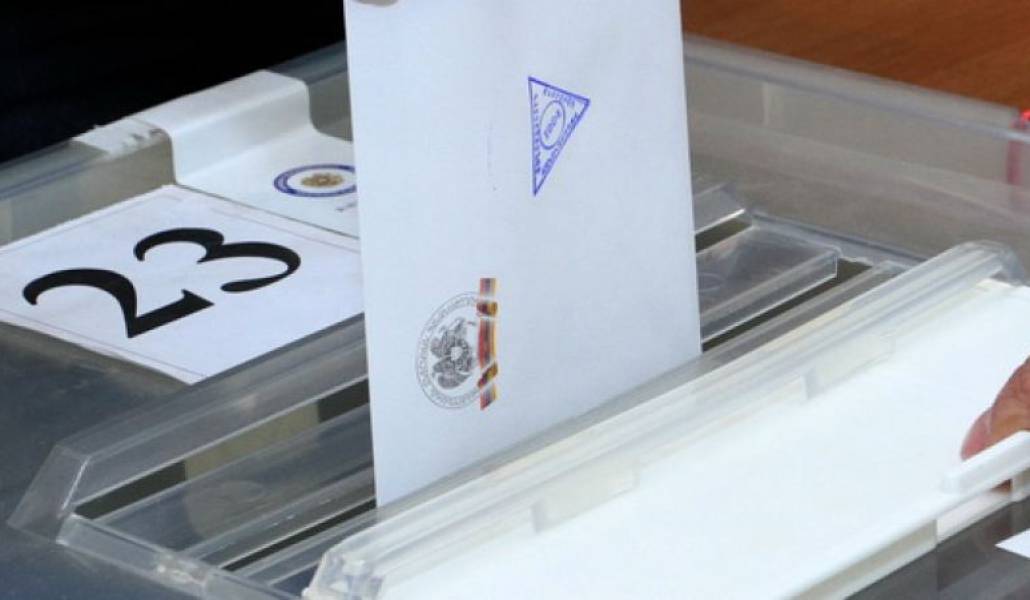 1220f9bd04a7545a8a2c32d63063cecd