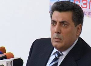 "Все спихнули на оппозицию"