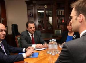 Попрощался с Сейраном Оганяном