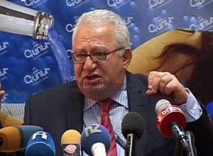 Предлагает способ защиты от града