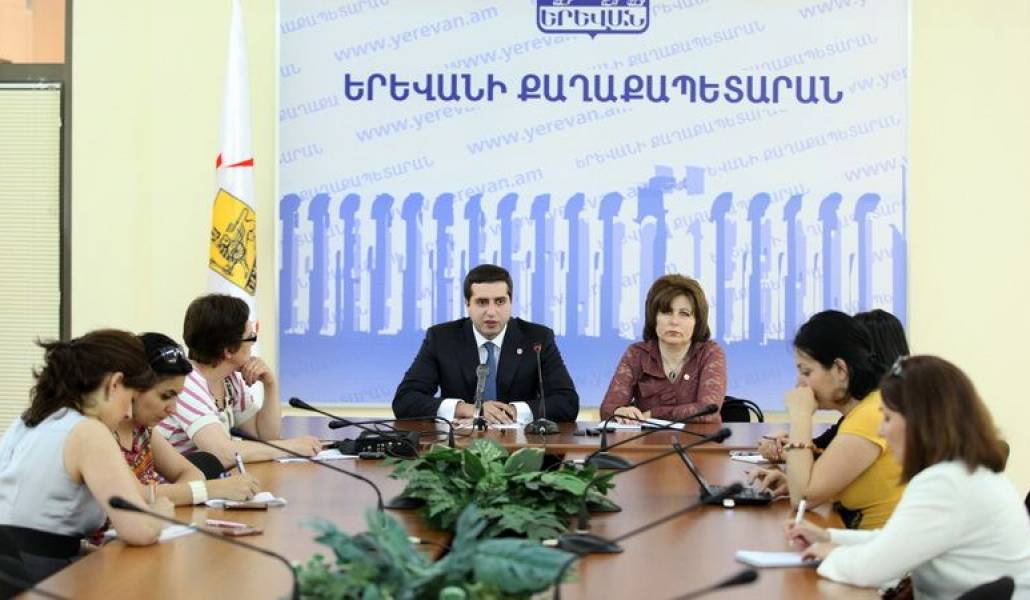 6cef79c24f3eb1f26da9bbff36a7219b