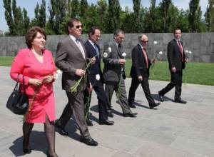 Делегация ПАСЕ посетила Цицернакаберд