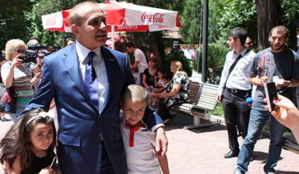 498b94cab3173a059a53ff588022fdc5