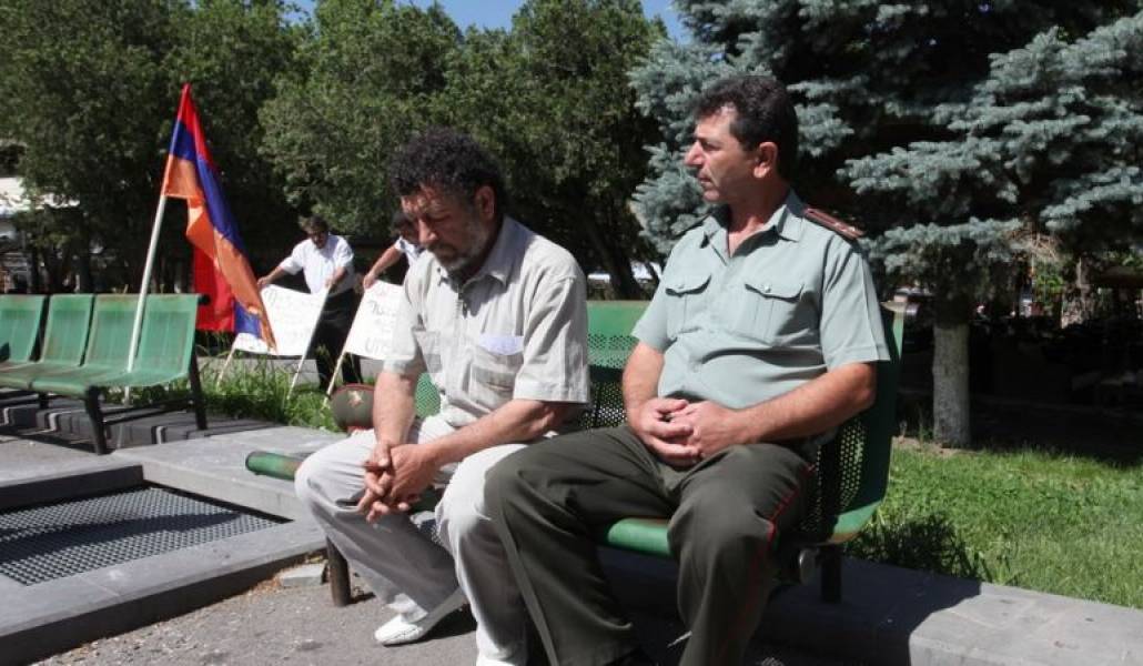 8f5b3f197227ded56e2c96d26f181d37