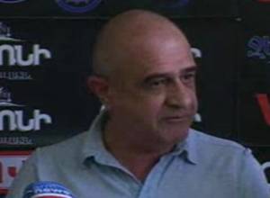 Сравнил Сурена Хачатряна с клоуном