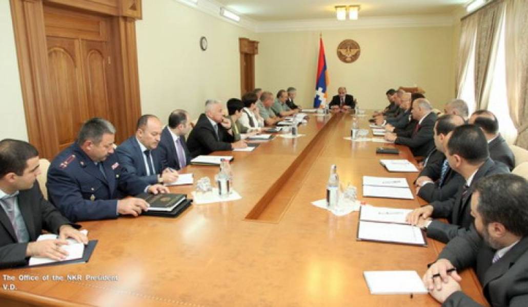 1889ed7021e65dc3898f2f428cc09017