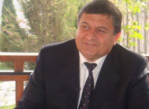 Джангирян ответил