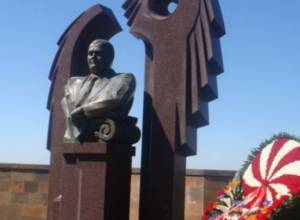 Сегодня - день рождения Андраника Маргаряна