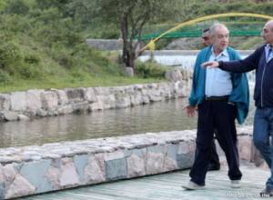 Встретился в селе Ванк с Левоном Айрапетяном