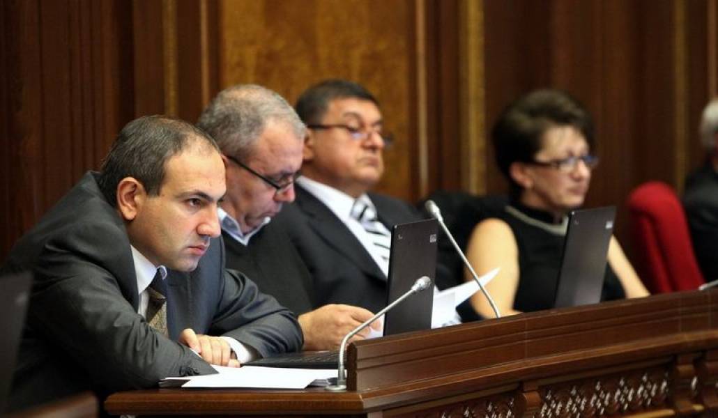 c86f89c5027e449595cddaaf619879a6