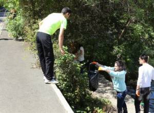 Навели чистоту в Разданском ущелье