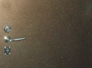 13 сообщений о заблокированных дверях