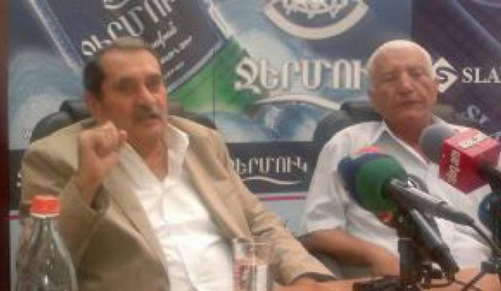 dad937d9f970bc4f79db9949d3e34ab9