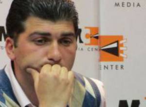 Почему Д.Санасаряну не разрешили принять участие?