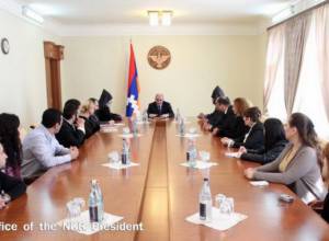 Бако Саакян принял предводителя Грузинской епархии ААЦ