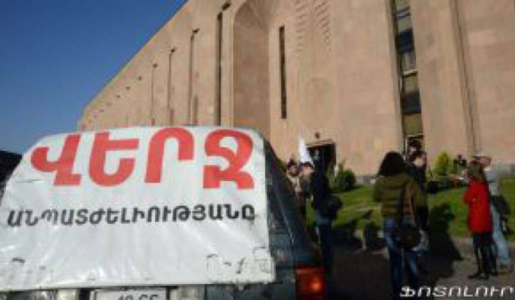 7a367fc4254cb1eca79ab9861c22a7d2