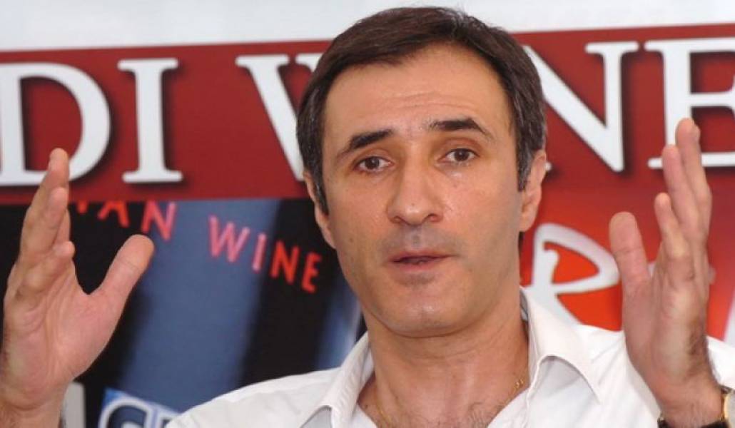 000ef03d15605475f68e3f96c5051d30